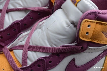 Hyperoad AIR HIGH OG “BROTHERHOOD” JORDAN 1 1023